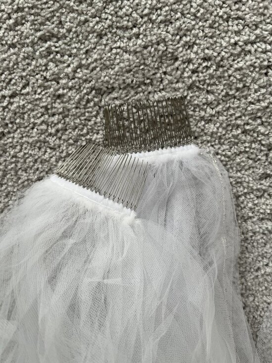 Cathedral Bridal Veil w/CT258 VCT 258LONGWHITE NWT main image 6